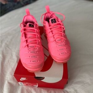Authentic 2021 Women's Air VaporMax Plus "Bubblegum".